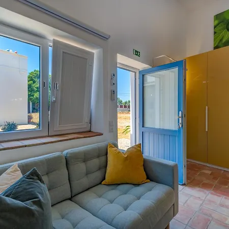 Studio Figueira * مونكاراباشو
